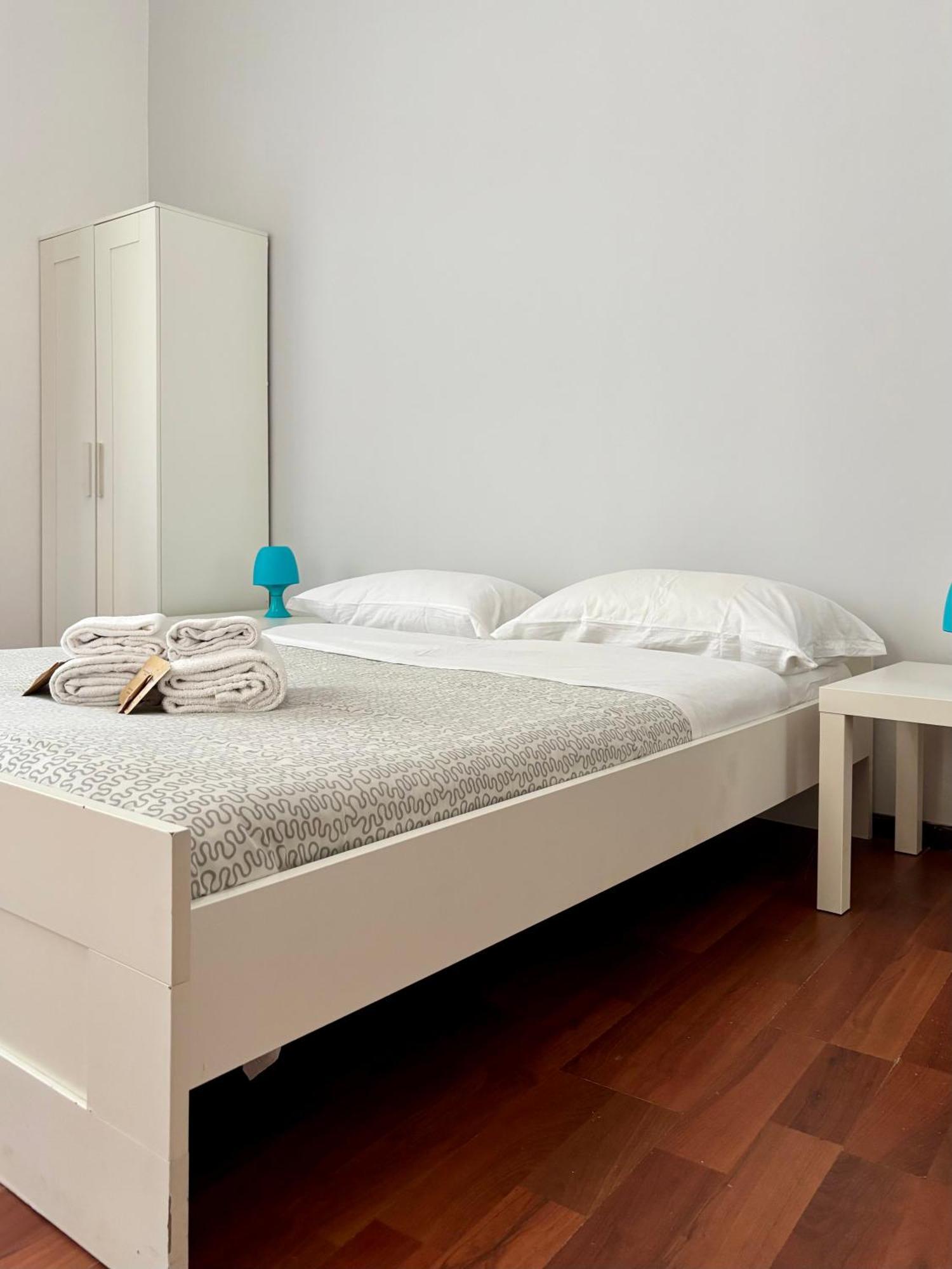 Castelnuovo Rooms #Politeama ปาแลร์โม ภายนอก รูปภาพ