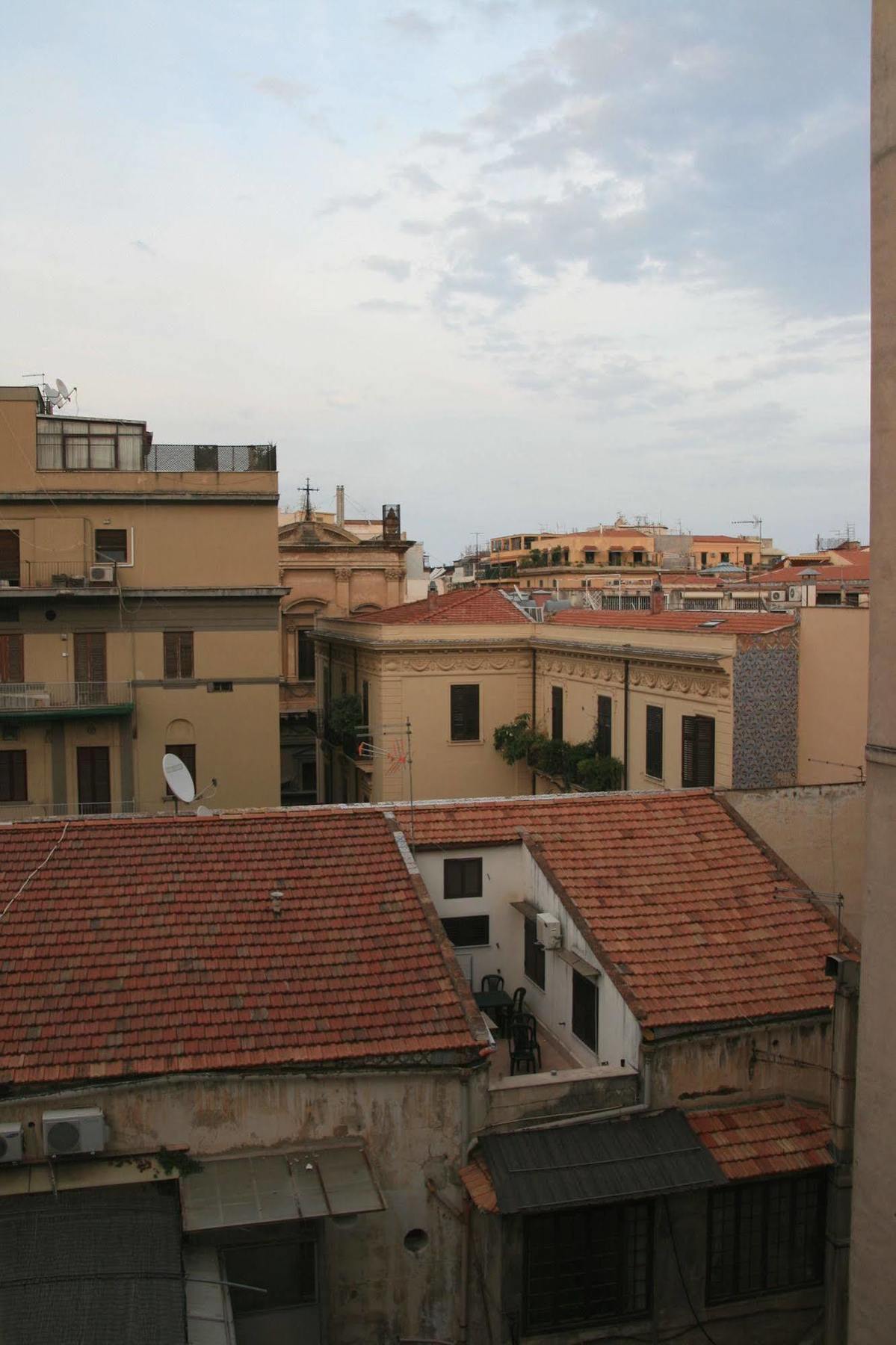 Castelnuovo Rooms #Politeama ปาแลร์โม ภายนอก รูปภาพ
